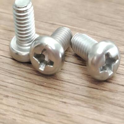 comprar Adequado para montagem de electrónica, máquinas de processamento de alimentos e qualquer aplicação que exija resistência à ferrugem de aço inoxidável Phillips parafusos redondos Fabricação em linha